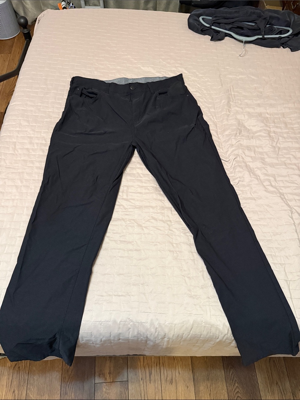 Men's Black Stretch Dress Pants — Modern Tailored Fit